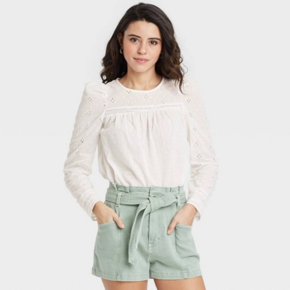 Universal Thread White Eyelet Puff Long Sleeve Blouse Medium